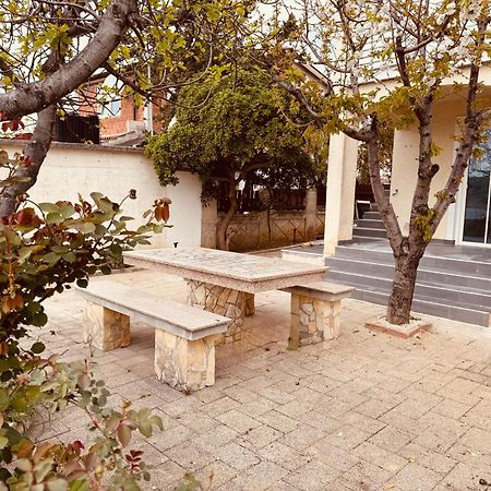 Casa Mare Rtina Garten Zwei Baeder Eg ภายนอก รูปภาพ