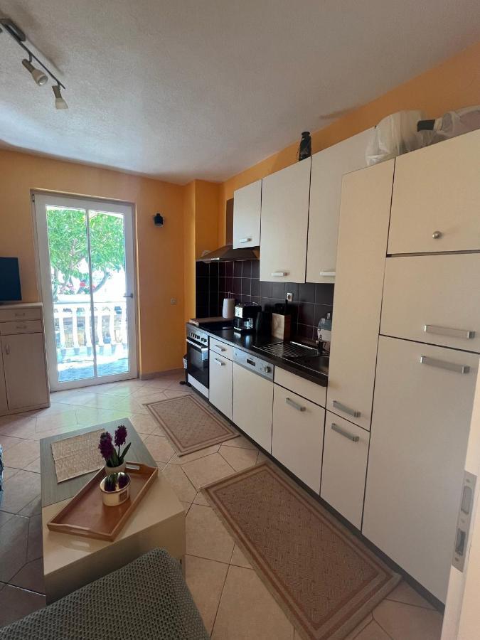 Casa Mare Rtina Garten Zwei Baeder Eg ภายนอก รูปภาพ