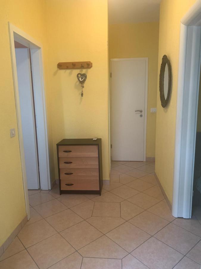 Casa Mare Rtina Garten Zwei Baeder Eg ภายนอก รูปภาพ